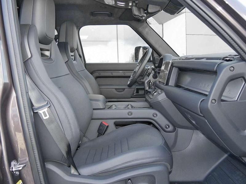 Gebraucht Land Rover Defender 635 PS (467 kW) 2025 Grau SUV