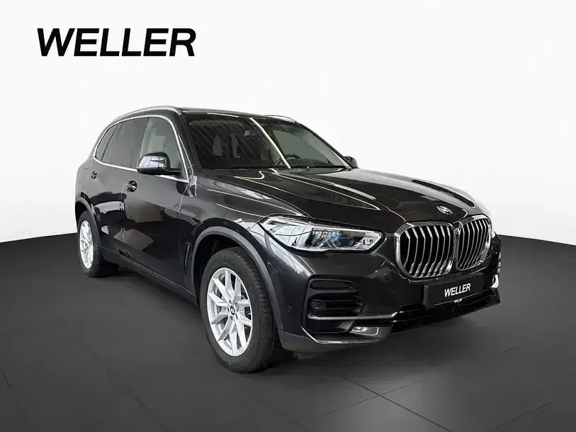 Gebraucht BMW X5 Performance 286 PS (210 kW) 2022 Sophistograu (grau) SUV