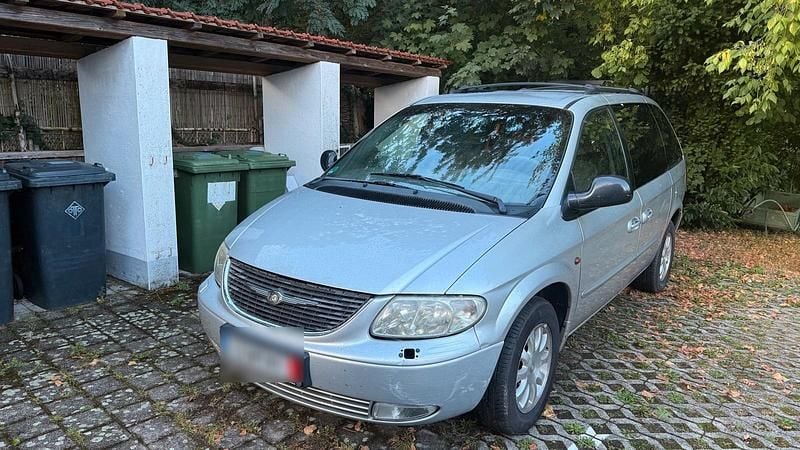 Gebraucht 2002 Chrysler Voyager Van / Kleinbus | 2.900 € - Bild 1/4