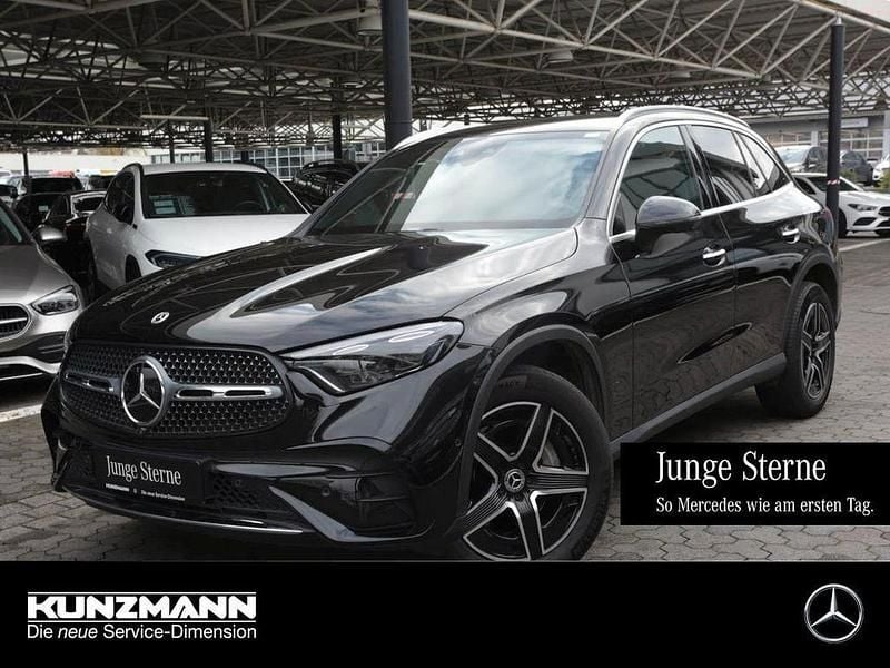 Obsidianschwarz metallic Gebraucht 2023 Mercedes GLC220 AMG SUV | 48.790 € (Superpreis) - Bild 1/4
