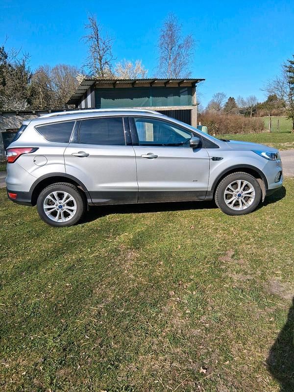 Gebraucht Ford Kuga 180 PS (132 kW) 2018 Silber SUV