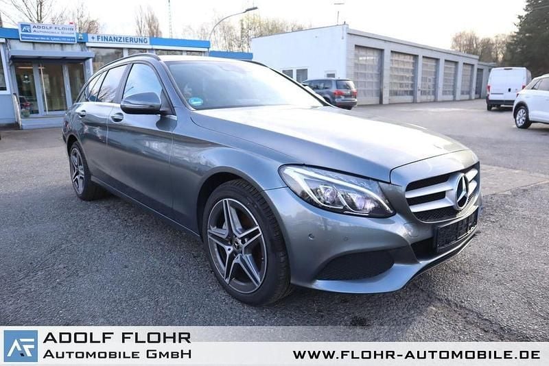 Gebraucht Mercedes C250 204 PS (150 kW) 2018 Selenitgrau  lack Kombi