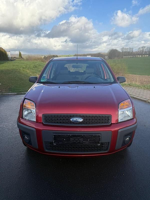 Gebraucht Ford Fusion 80 PS (58 kW) 2009 Orange Kleinwagen
