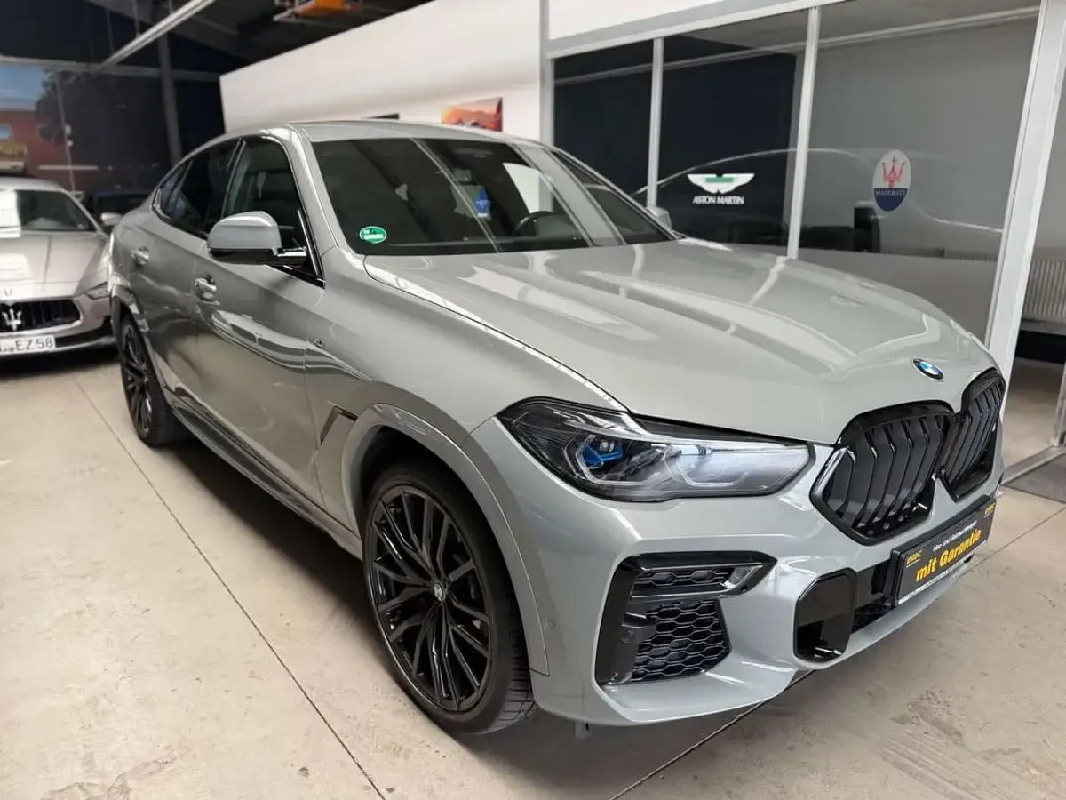 Gebraucht BMW X6 M 530 PS (389 kW) 2022 Grau SUV