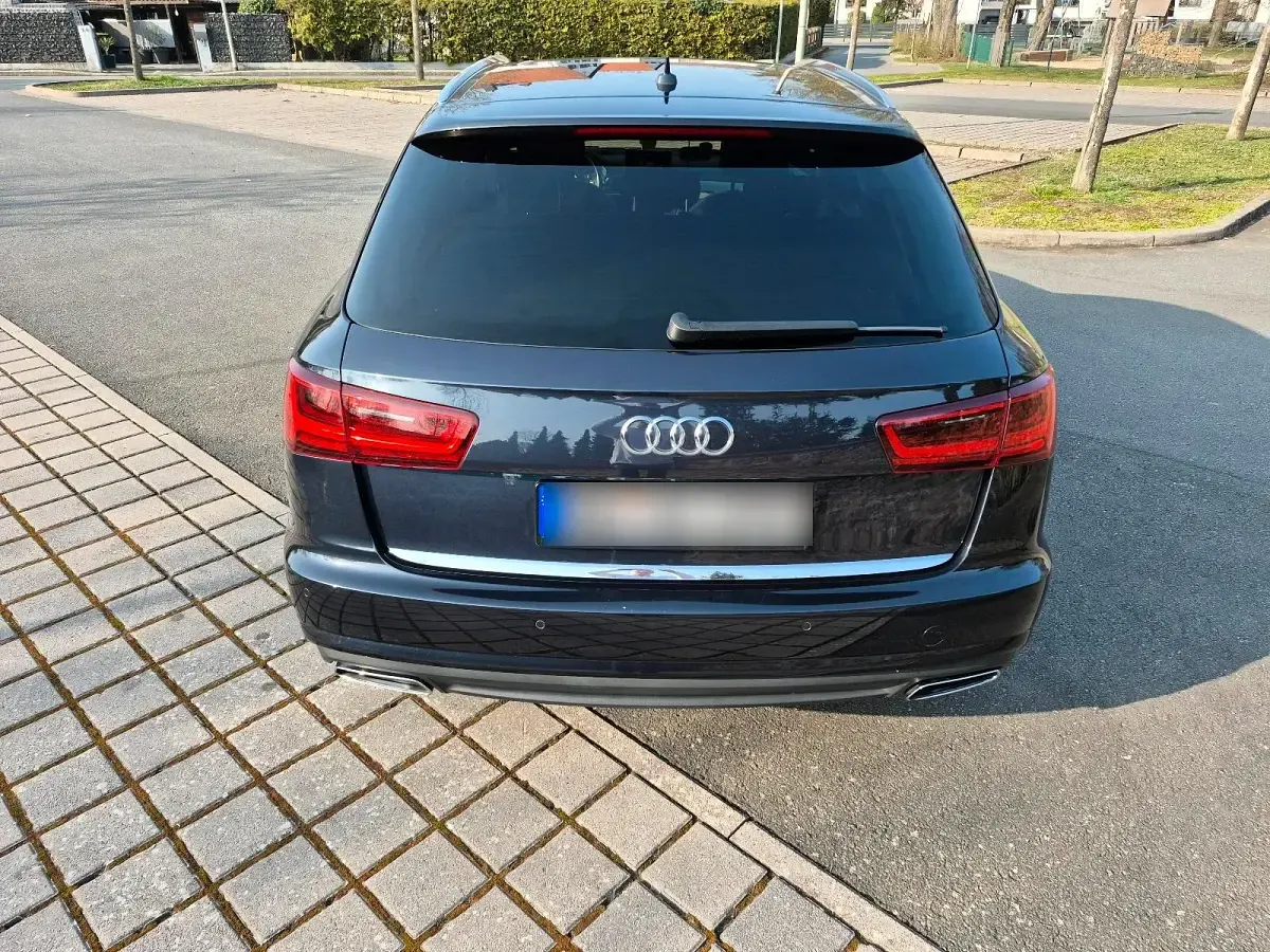 Gebraucht Audi A6 Sport 272 PS (200 kW) 2016 Blau Kombi