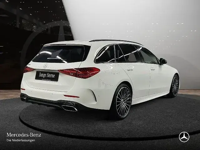 Gebraucht Mercedes C200 AMG 204 PS (150 kW) 2025 Weiß Limousine
