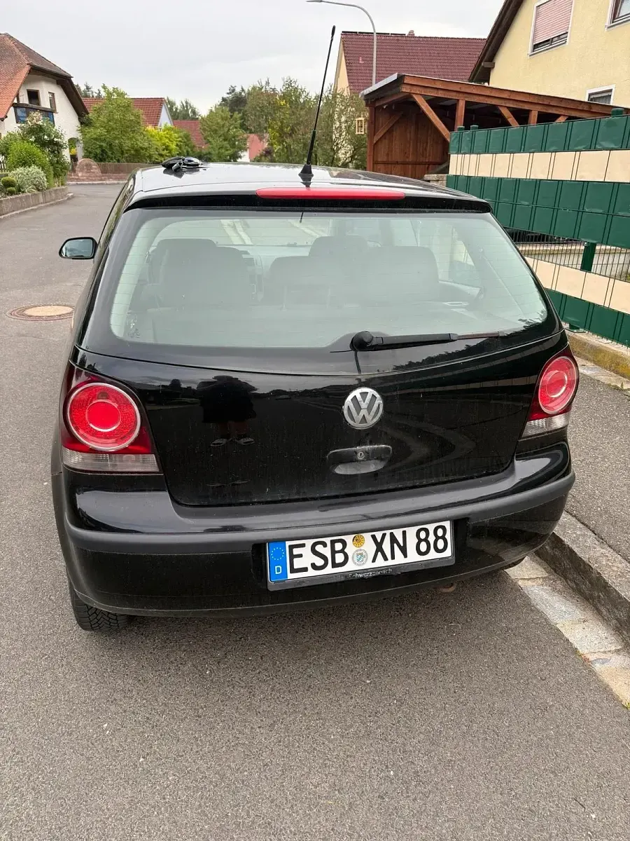 Gebraucht VW Polo 60 PS (44 kW) 2008 Schwarz Kleinwagen