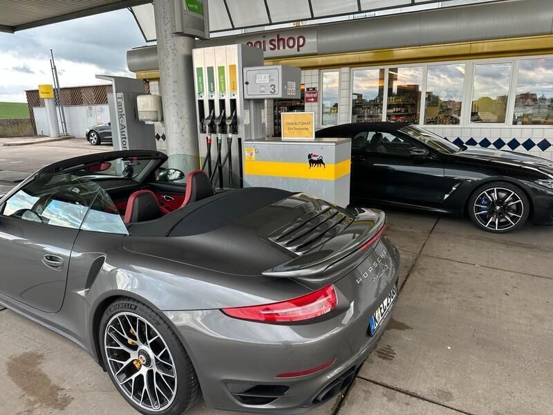 Grau Gebraucht 2015 Porsche 911 Turbo S Cabriolet Cabrio | 104.000 € - Bild 1/4