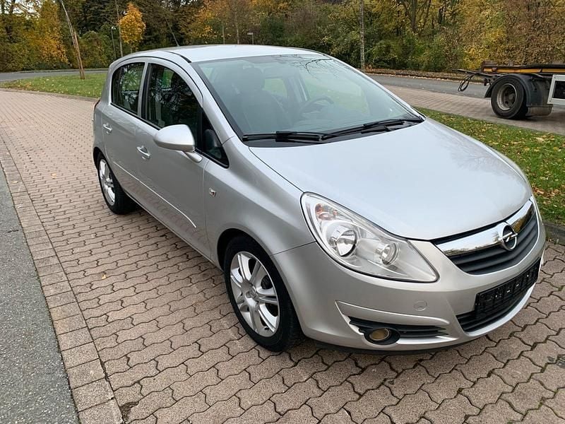 Gebraucht Opel Corsa Cosmo 90 PS (66 kW) 2007 Silber Kleinwagen