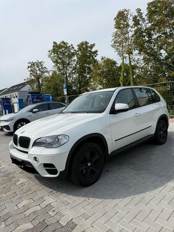 Weiß Gebraucht 2012 BMW X5 SUV | 12.450 € (Fairer Preis) - Bild 1/4
