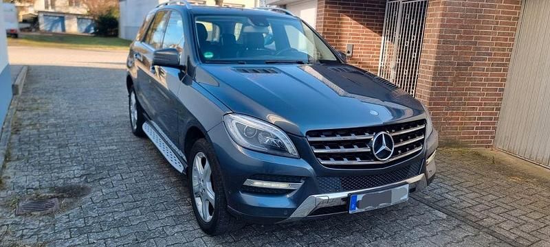 Gebraucht Mercedes ML250 204 PS (150 kW) 2014 Grau SUV