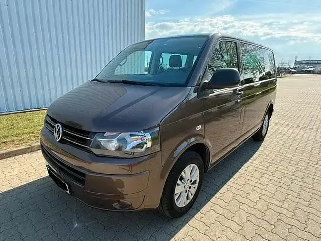 Używany VW T5 140 KM (102 kW) 2014 Brązowy Van