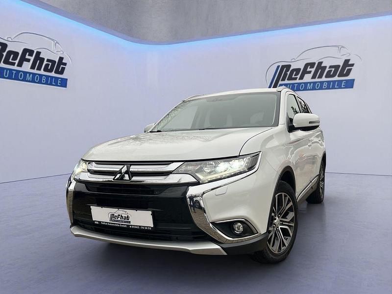 Weiß Gebraucht 2017 Mitsubishi Outlander Edition SUV | 17.950 € (Fairer Preis) - Bild 1/4