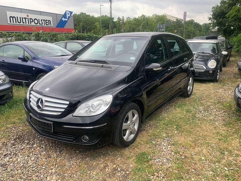 Nachtschwarz Gebraucht 2007 Mercedes B180 Van / Kleinbus | 4.999 € (Fairer Preis) - Bild 1/4