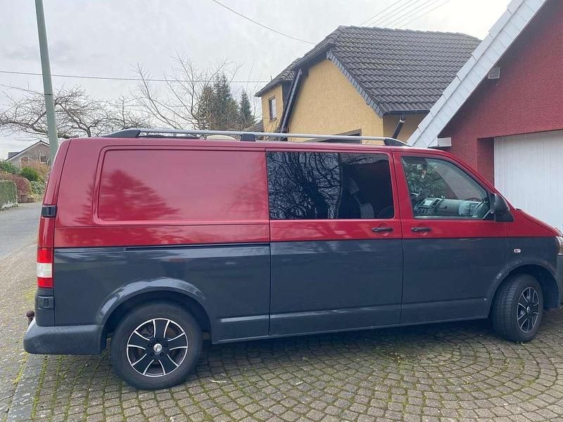 Rot Gebraucht 2014 VW T5 Van | 24.444 € - Bild 1/4
