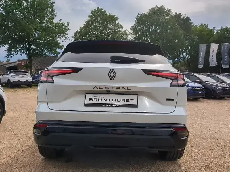 Gebraucht Renault Austral Esprit Alpine 200 PS (147 kW) 2025 Perlmuttweiß + blackpearls SUV