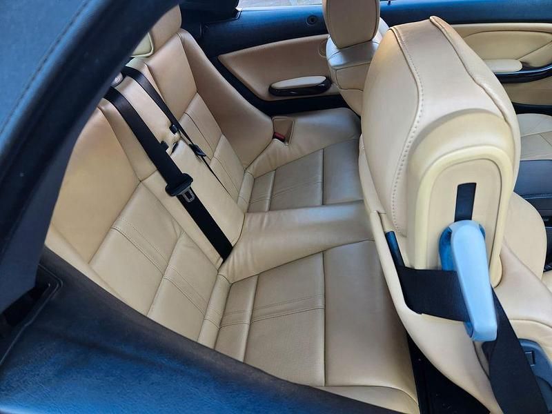 Gebraucht BMW 330 Cabriolet 231 PS (169 kW) 2004 Schwarz Cabrio