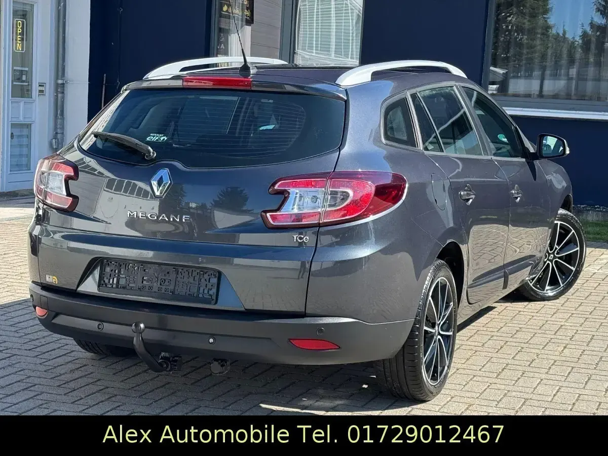 Gebraucht Renault Mégane GrandTour Initiale Paris 132 PS (97 kW) 2013 Grau Kombi