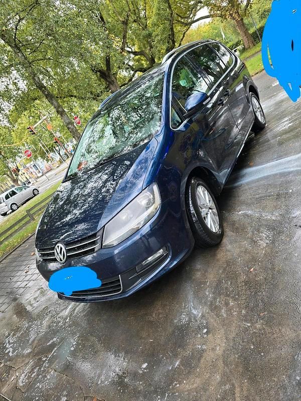 Blau Gebraucht 2010 VW Sharan Van / Kleinbus | 9.999 € - Bild 1/4
