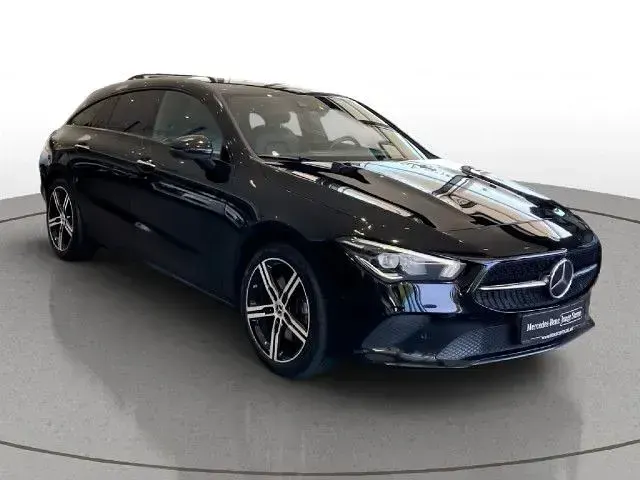 Gebraucht Mercedes CLA220 Shooting Brake 190 PS (139 kW) 2023 Kombi