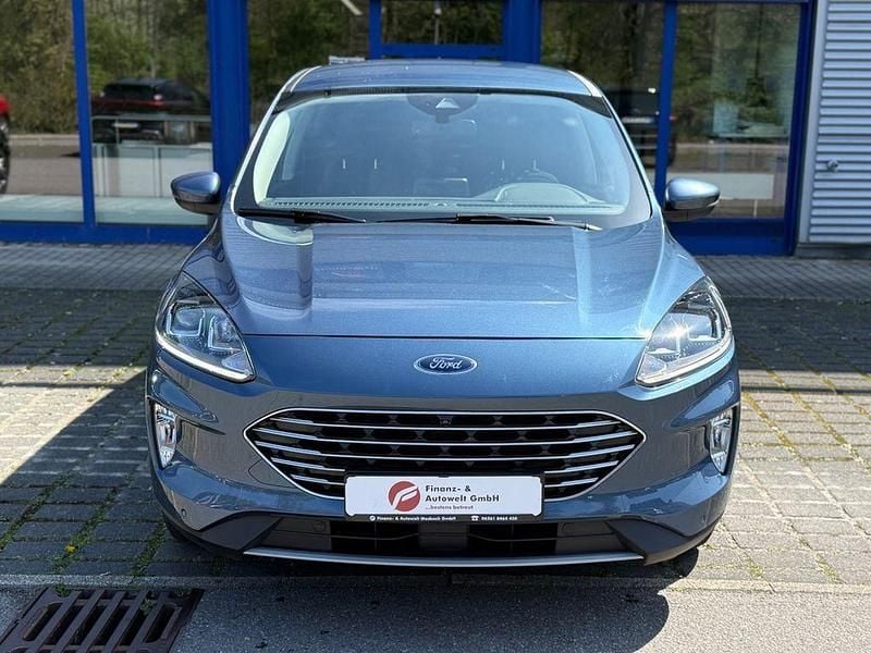 Usado Ford Kuga Titanium 190 HP (139 kW) 2020 Azul SUV