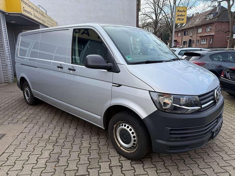 Gebraucht VW Transporter 150 PS (110 kW) 2019 Grau Van