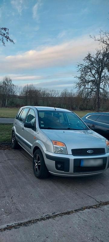 Gebraucht Ford Fusion 101 PS (74 kW) 2009 Grau Kleinwagen