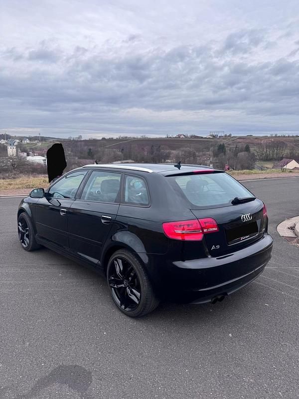 Gebraucht Audi A3 125 PS (91 kW) 2011 Schwarz Kleinwagen