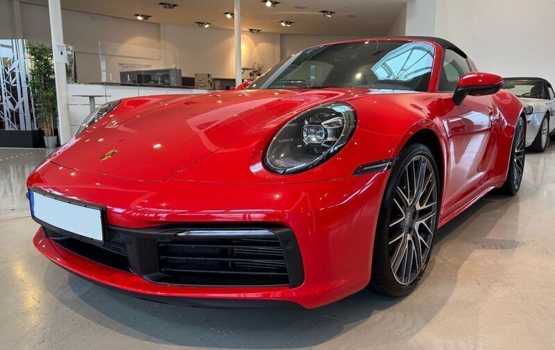 Rot Gebraucht 2022 Porsche 911 Targa 4S Cabrio | 169.911 € (Etwas zu teuer) - Bild 1/4