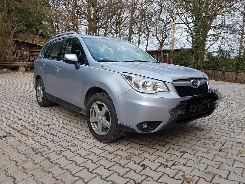 Gebraucht Subaru Forester 147 PS (108 kW) 2016 Silber SUV