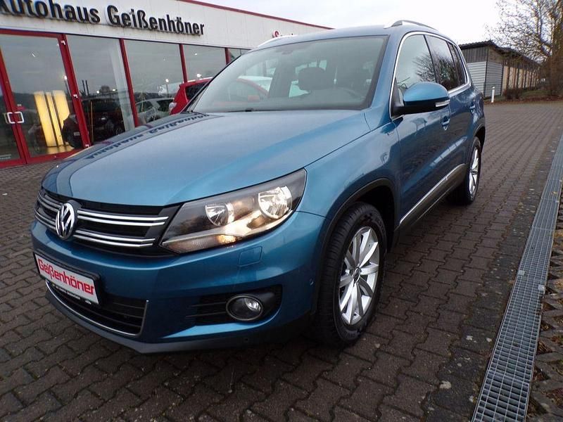 Gebraucht VW Tiguan LOUNGE 160 PS (117 kW) 2015 Blau SUV