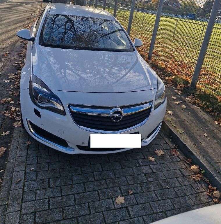 Weiß Gebraucht 2016 Opel Insignia Kombi | 4.800 € (Guter Preis) - Bild 1/3