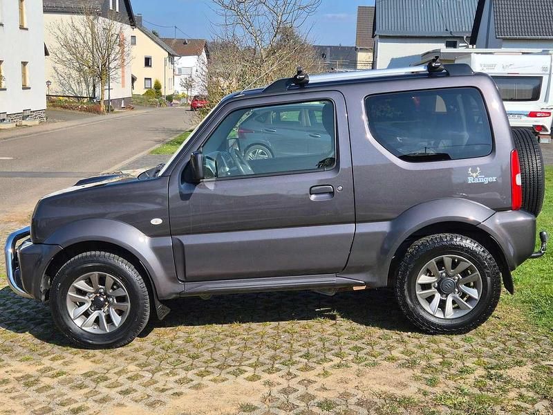 Gebraucht Suzuki Jimny Ranger 86 PS (63 kW) 2017 Grau SUV