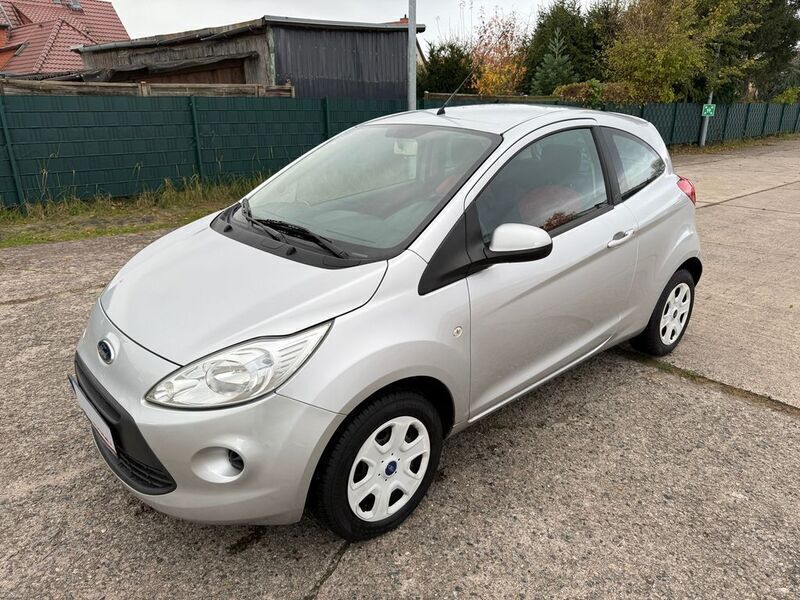 Gebraucht Ford Ka Trend 69 PS (50 kW) 2010 Silber Kleinwagen