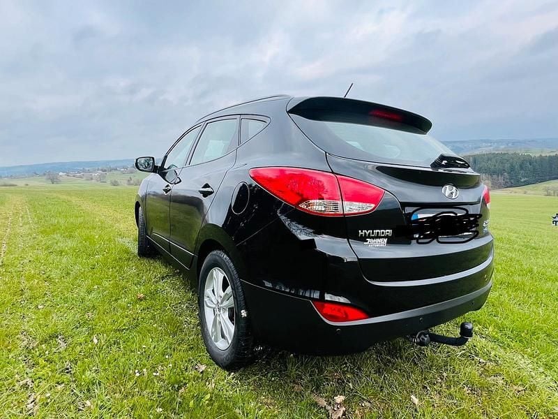 Gebraucht Hyundai ix35 135 PS (99 kW) 2012 Schwarz SUV