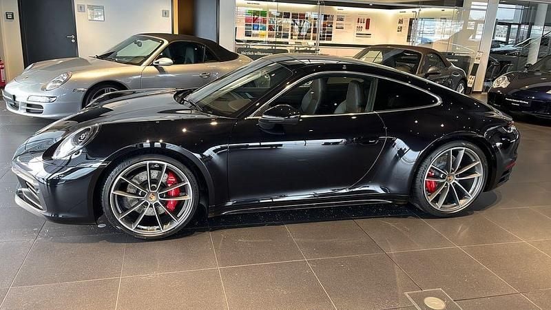 Schwarz Gebraucht 2024 Porsche 911 Carrera S Coupé | 144.400 € (Teuer) - Bild 1/4