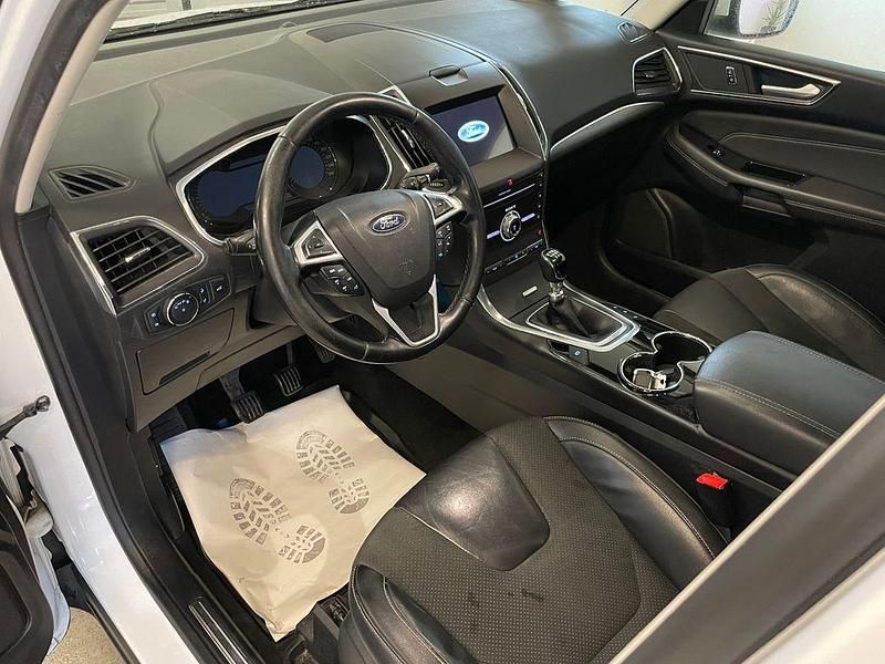 Gebraucht Ford S-MAX Titanium 165 PS (121 kW) 2019 Weiß Van / Kleinbus