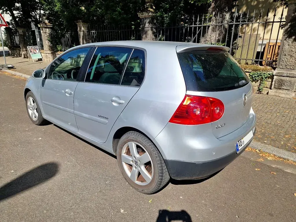 Gebraucht VW Golf VI Trendline 102 PS (75 kW) 2008 Silber Kleinwagen