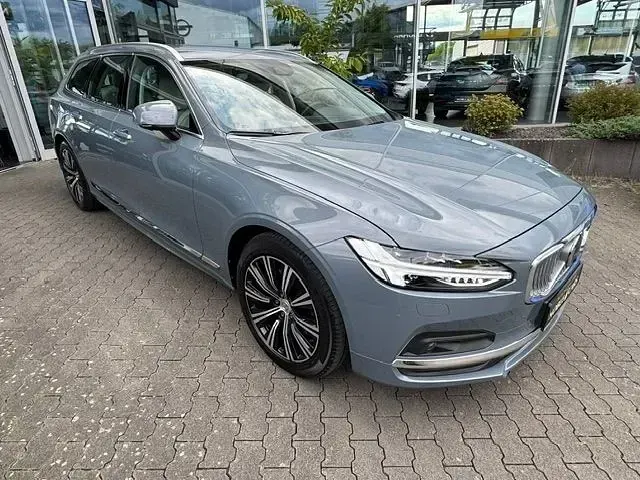 Gebraucht Volvo V90 Inscription 197 PS (144 kW) 2021 Thunder grey (metallic) Kombi