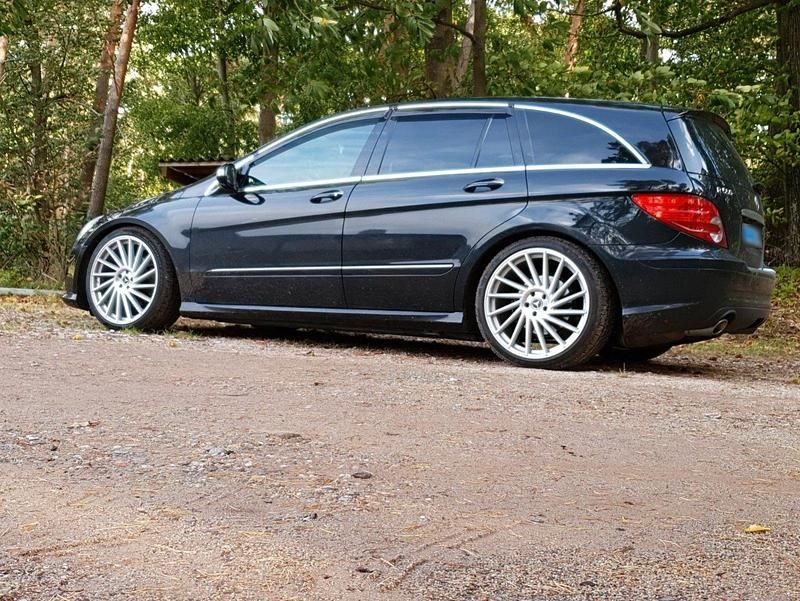 Gebraucht Mercedes R500 388 PS (285 kW) 2009 Schwarz Van / Kleinbus