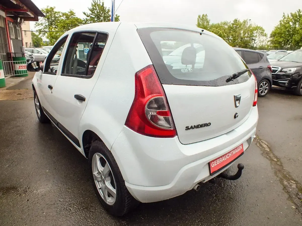 Gebraucht Dacia Sandero 75 PS (55 kW) 2012 Limousine