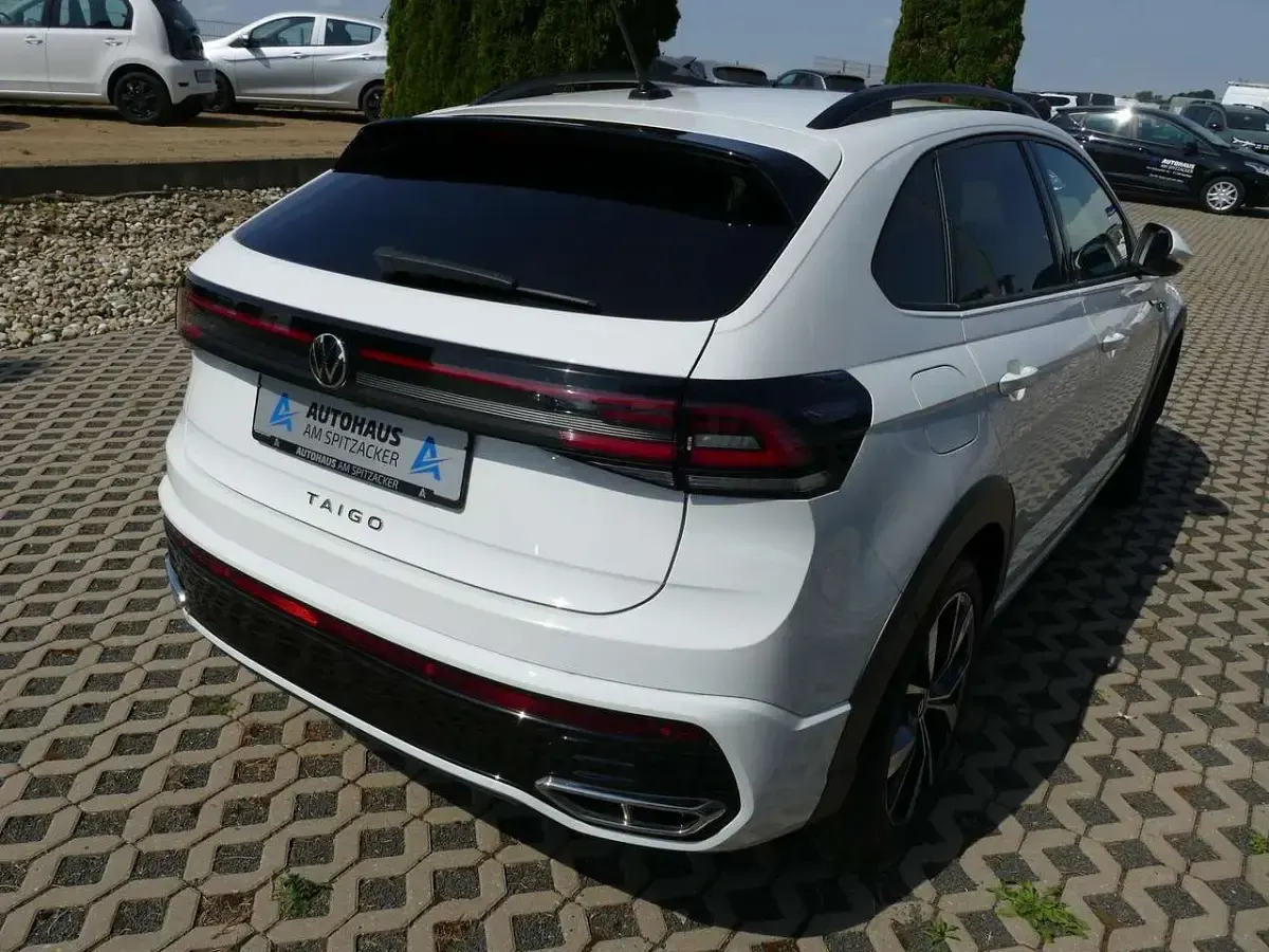 Gebraucht VW Taigo R-line 150 PS (110 kW) 2022 Pure white SUV