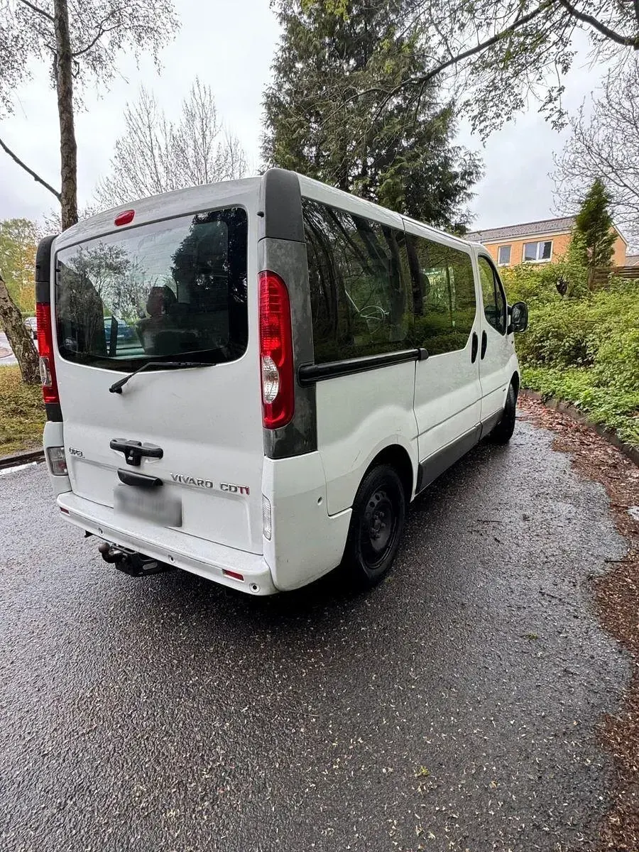 Gebraucht Opel Vivaro 114 PS (83 kW) 2011 Weiß Van / Kleinbus