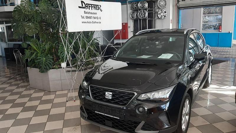 Schwarz Gebraucht 2023 Seat Arona FR SUV | 24.990 € (Etwas zu teuer) - Bild 1/4