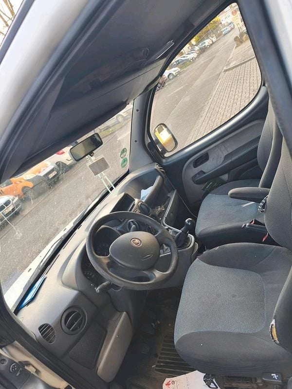 Weiß Gebraucht 2008 Fiat Doblò Van / Kleinbus | 2.700 € (Guter Preis) - Bild 1/4