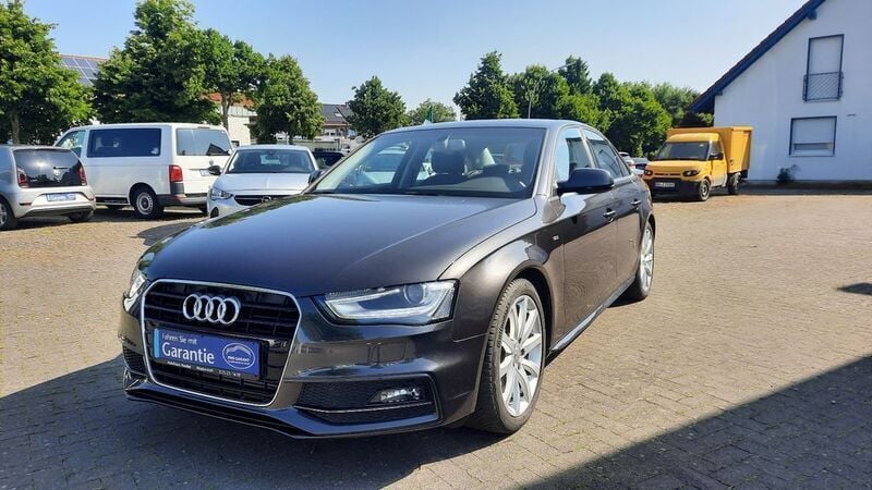 Grau Gebraucht 2016 Audi A4 Ambition Limousine | 15.771 € (Superpreis) - Bild 1/4