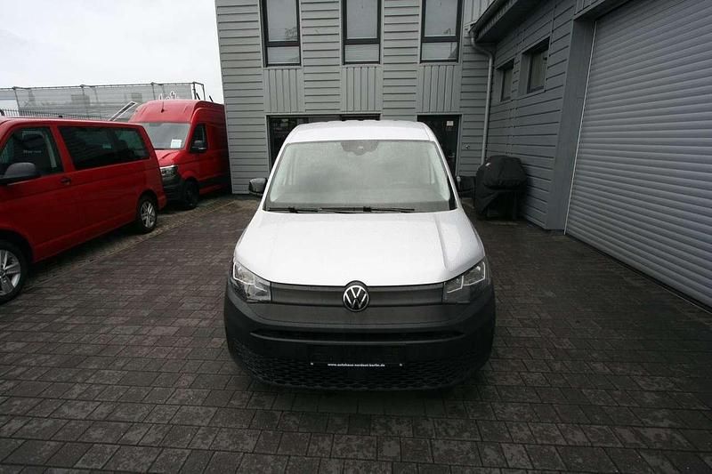 Gebraucht VW Caddy Basis 122 PS (89 kW) 2021 Reflexsilber metallic Van / Kleinbus