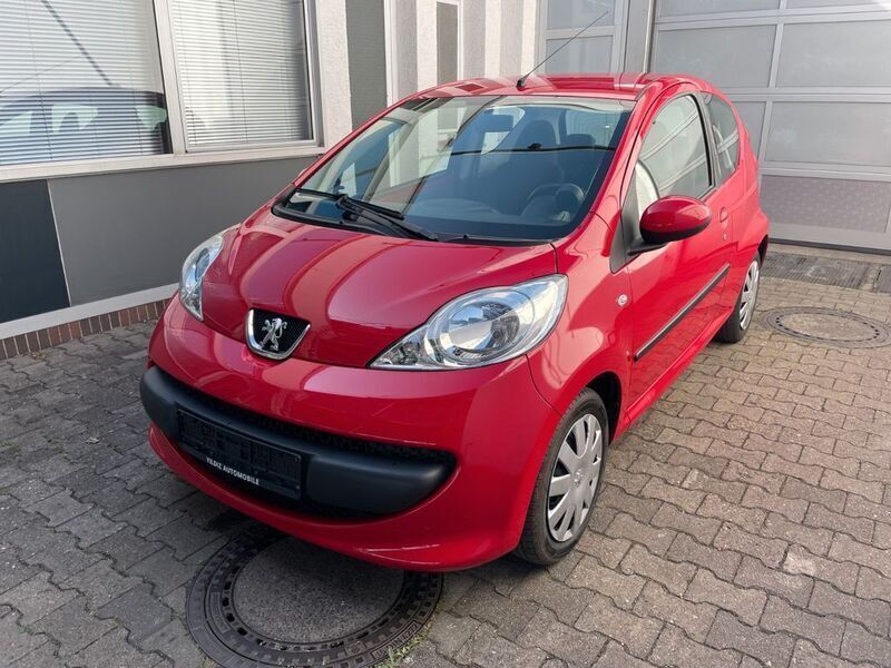Rot Gebraucht 2008 Peugeot 107 Filou Kleinwagen | 4.995 € - Bild 1/4