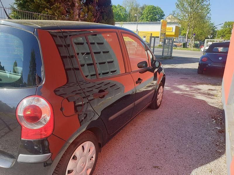 Używany Renault Modus Avantage 75 KM (55 kW) 2007 Czarny Minivan