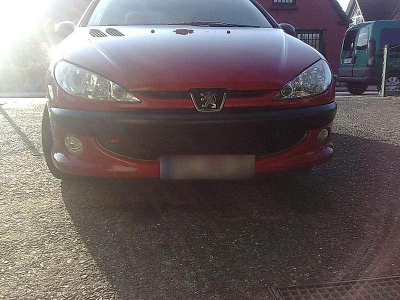 Gebraucht Peugeot 206 109 PS (80 kW) 2005 Rot Coupé